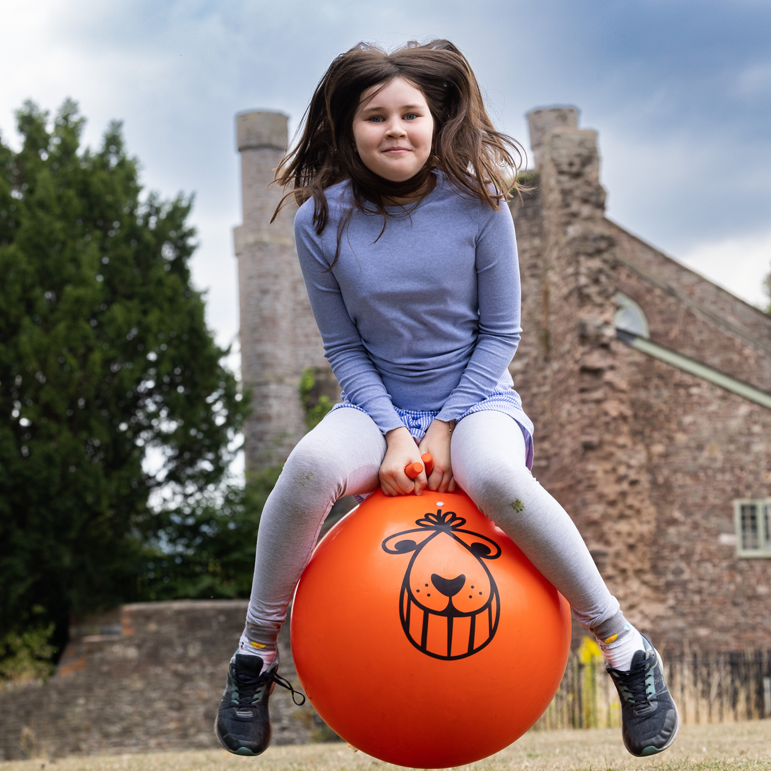 Kids' inflatable hopper ball