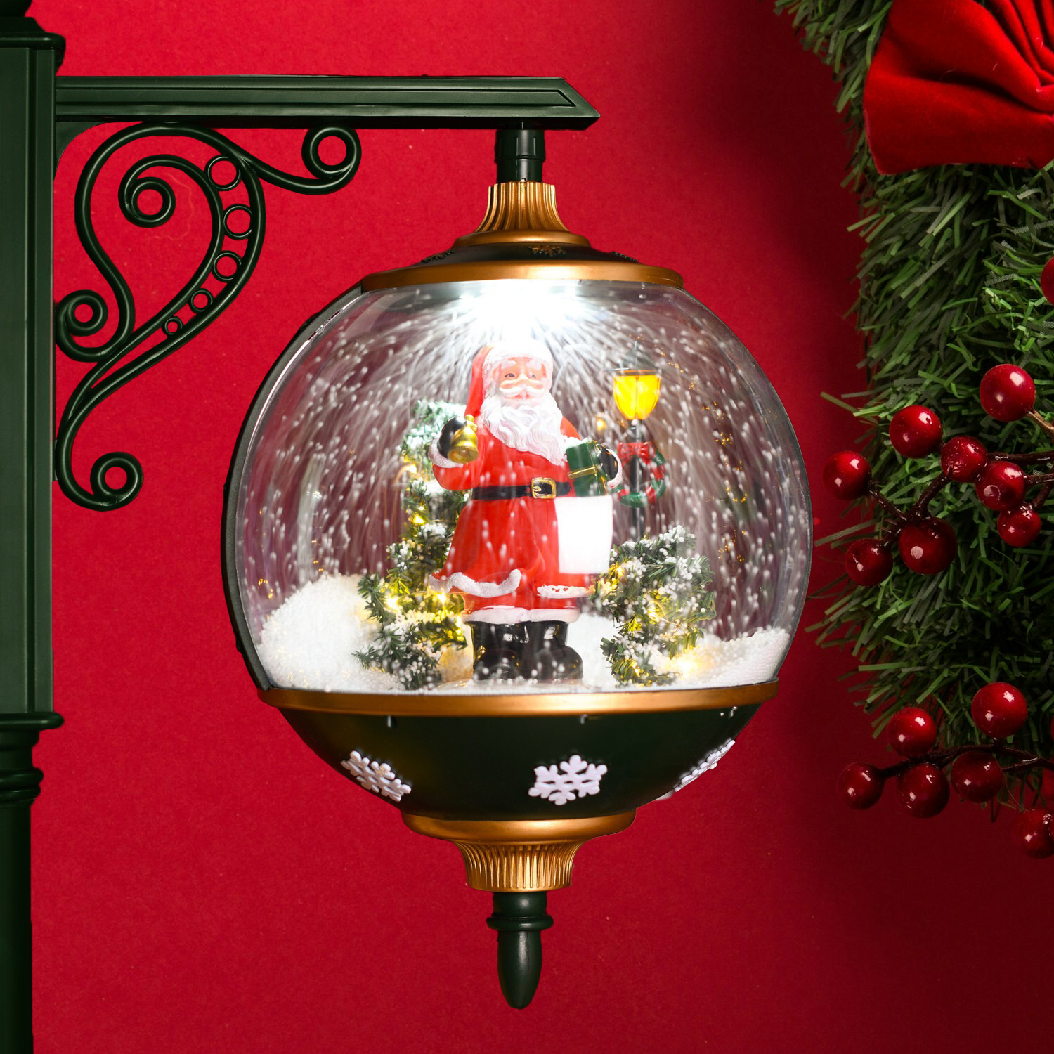 Vintage-style musical Christmas lantern for home décor