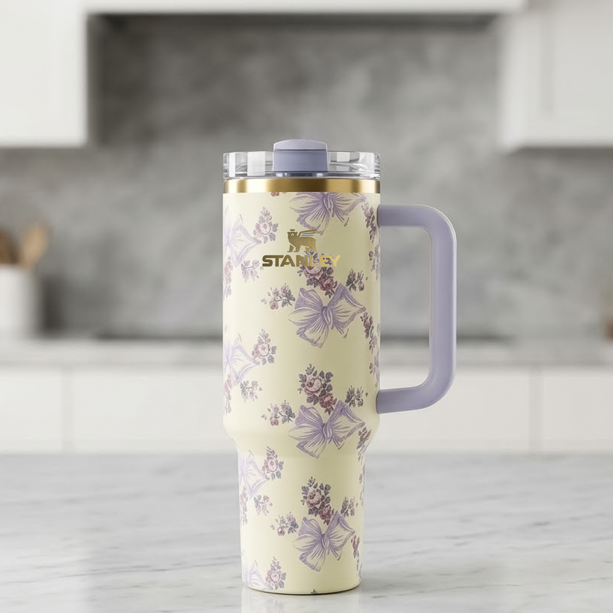 tumbler with handle
