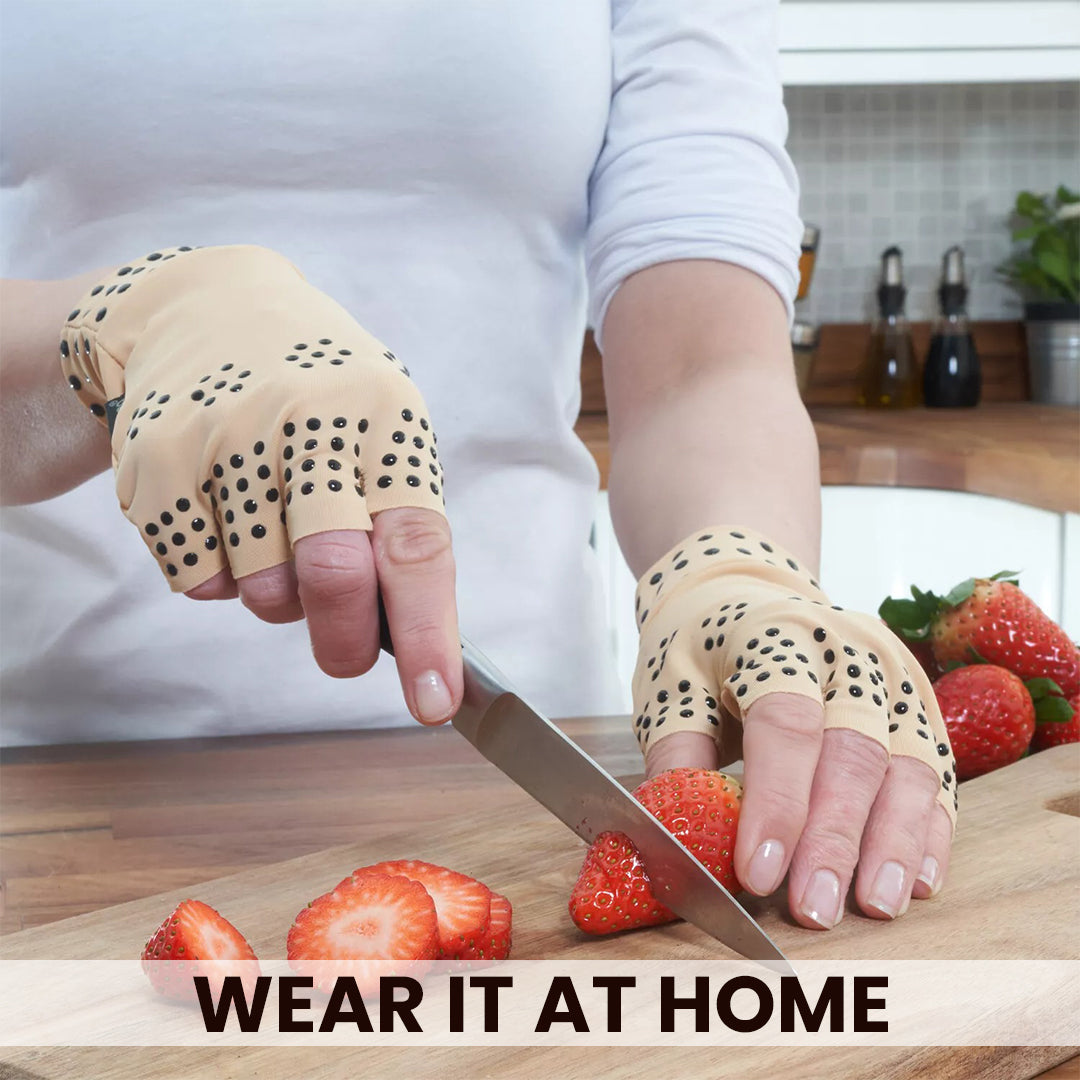Breathable magnetic gloves
