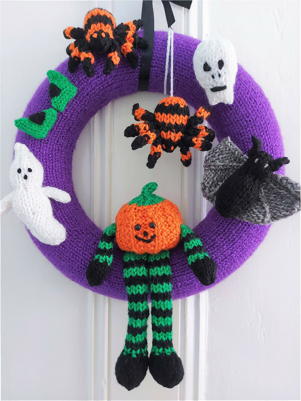 Halloween Door Wreaths UK - KNITTING PATTERN Halloween Wreath Decoration CHUNKY Ghost Spider Bat