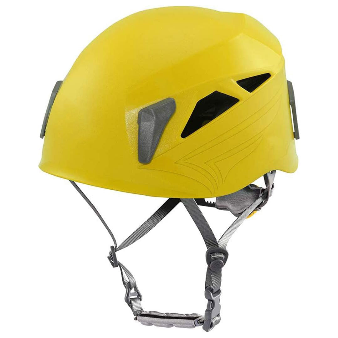 helmet for mountaineering
